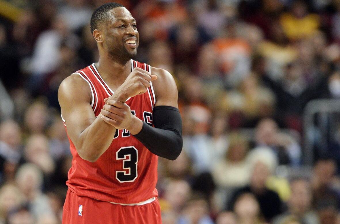 意媒：曼联只想纯租借梅努，球员本人愿意以此方式前往意甲（意媒：曼联仅愿外租梅努，球员同意以租形式赴意甲）