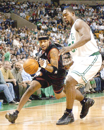 赵佳楠：我们拥有全世界最好的球迷，非常感谢大连球迷的支持（赵佳楠：大连球迷是世界最佳，感谢你们的支持）