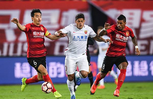 科尔：库明加下半场命中2记关键三分：回归后首秀表现很棒（科尔：库明加复出首战发挥出色，下半场投进两记关键三分）