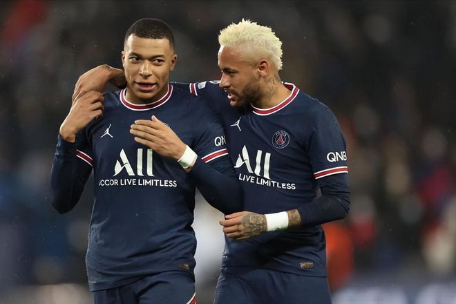 记者：奥莫特可能前往西亚联赛效力 他不适应首钢体系&CBA的尺度（据记者报道，奥莫特或将转投西亚联赛，难适应首钢体系与CBA吹罚标准）