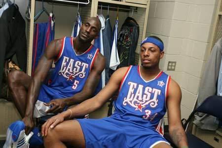 半场战报：热刺1-0哥本哈根，布伦南-约翰逊破门（半场速报：布伦南-约翰逊建功，热刺1-0暂领先哥本哈根）