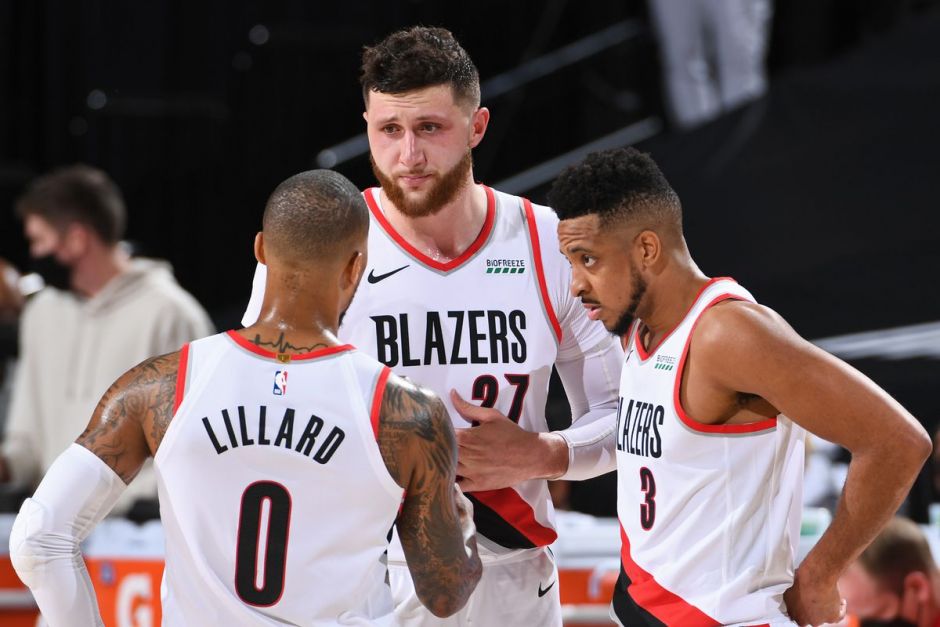 世体：巴萨已提前告知西足协，亚马尔在报到前将接受检查（世体：巴萨已预先通知西班牙足协，亚马尔将在报到前接受检查）