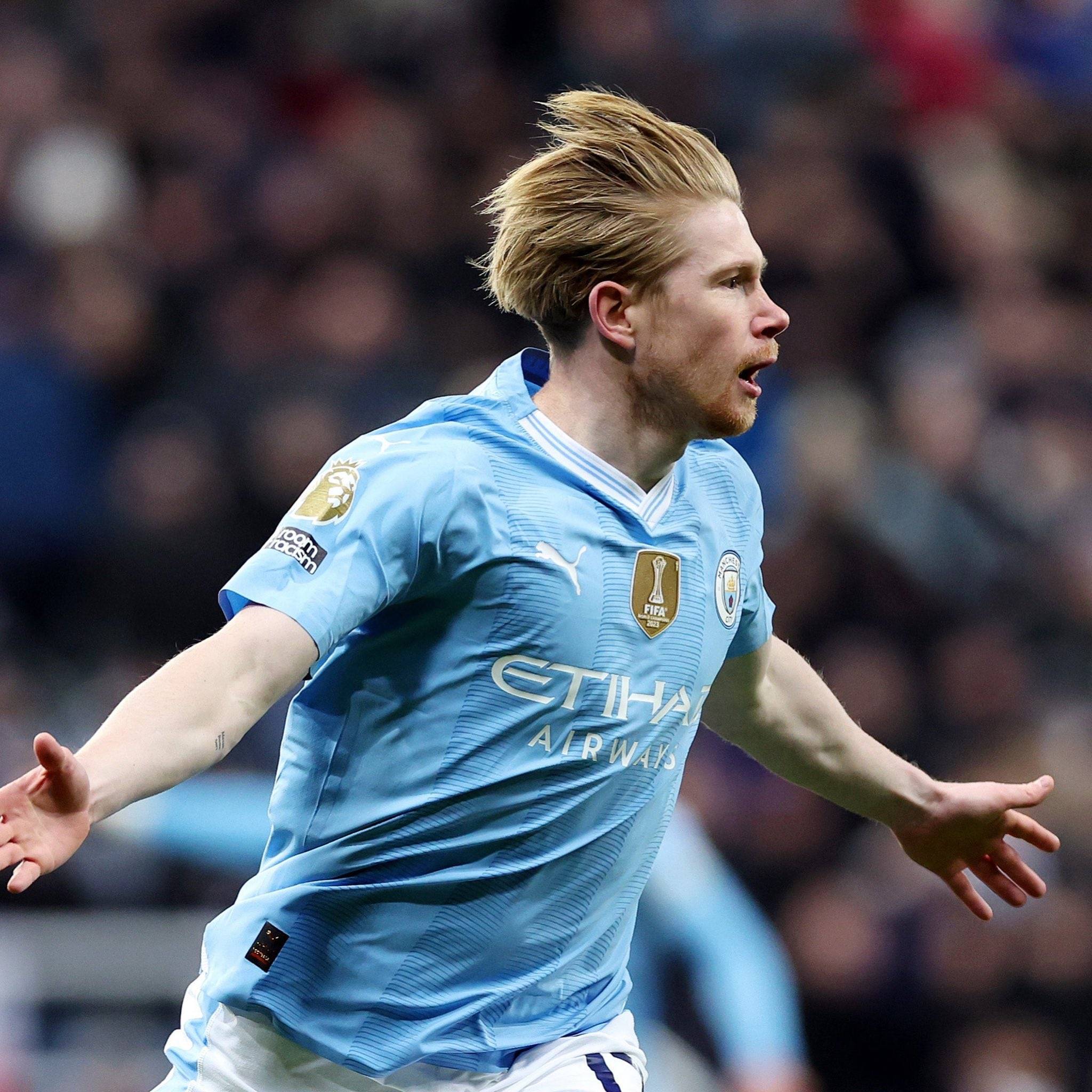 半场战报：沃尔夫斯堡1-1霍芬海姆，阿穆拉，布格尔破门（中场战报：沃尔夫斯堡1-1霍芬海姆，阿穆拉、布格尔各入一球）